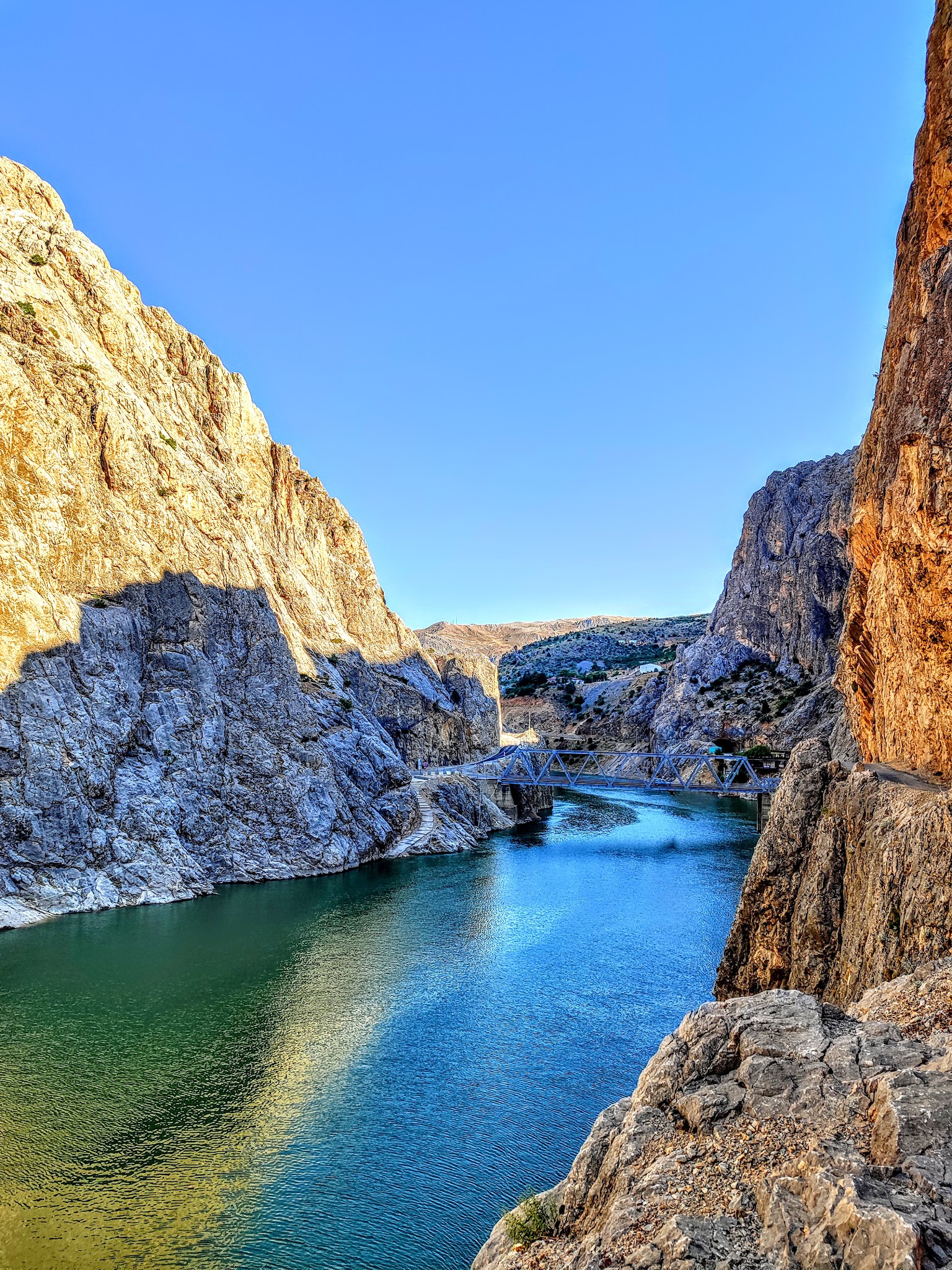 Karanlık Kanyon