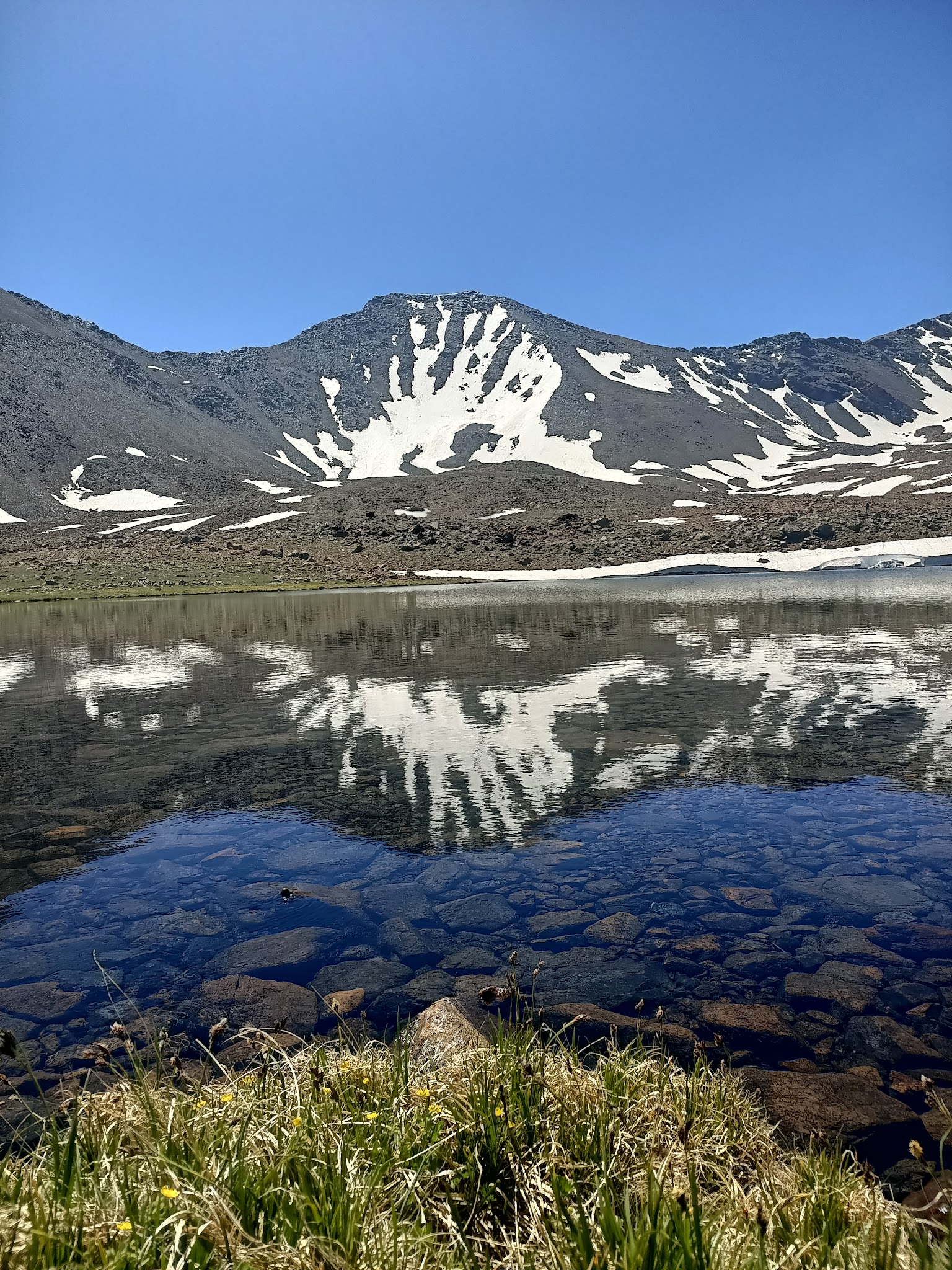 Esence Dağı