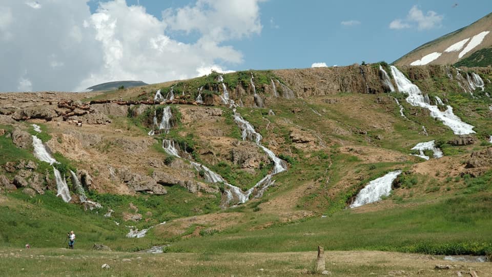 Konarlı Şelalesi